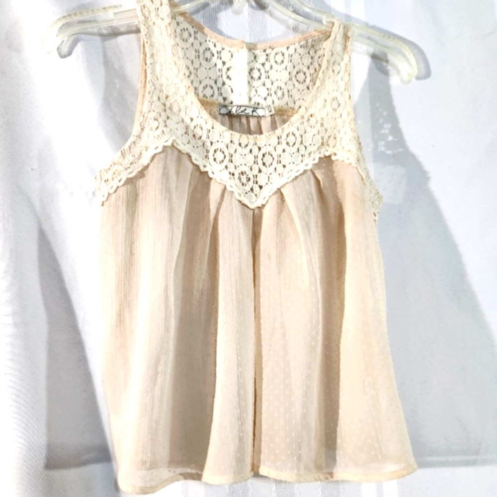CLOE SEE TROUGH CREAM LACE TOP SIZE XSMALL